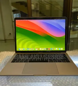 New Laptop Apple MacBook Pro 2019 8GB Intel Core I5 SSD 128GB