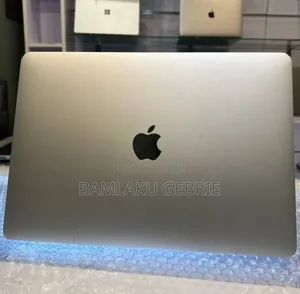 New Laptop Apple MacBook Pro 2020 8GB Intel Core I5 SSD 256GB