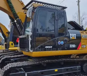 ኤክስካቫተር ማሽን ለኪራይ (Excavator Machine For Rent)