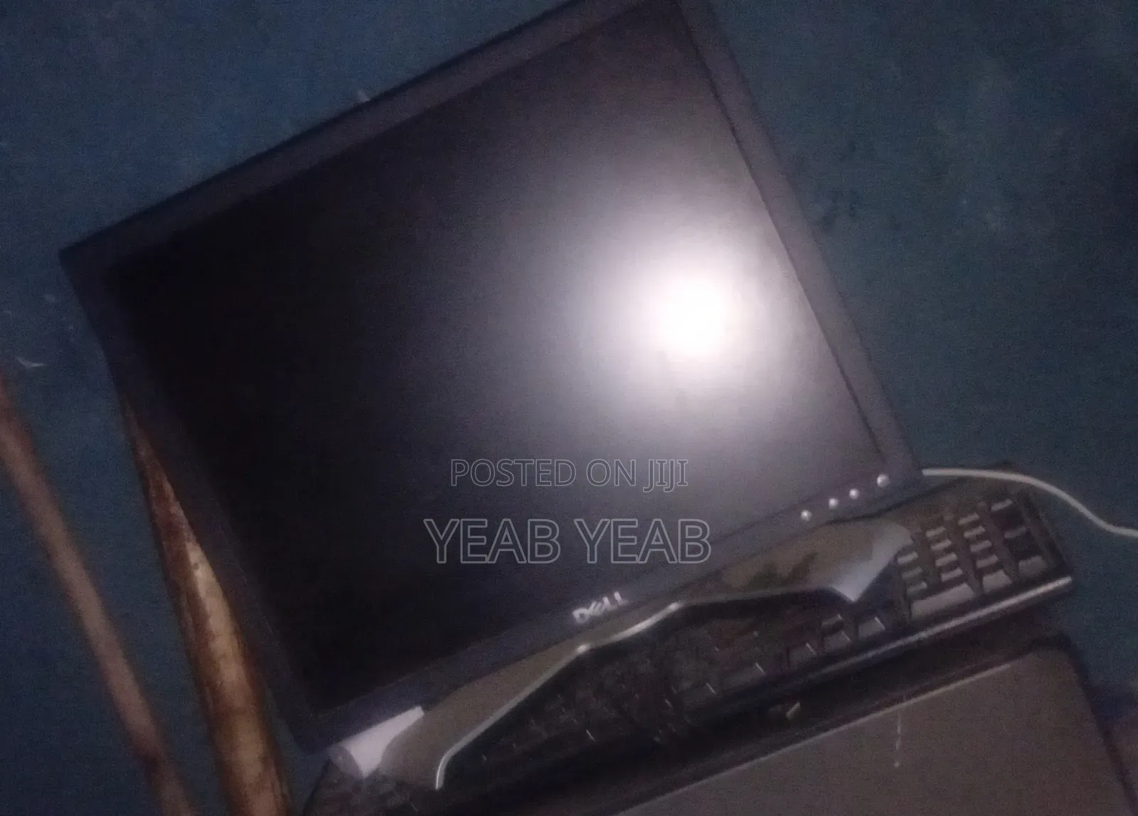 Desktop Computer Dell Inspiron 3000 4GB Nvidia SSD 500GB