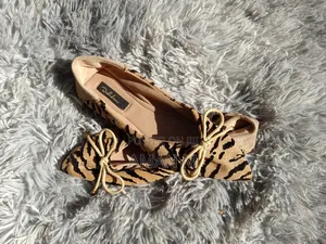 Dishidaren Leopard Print Ballet Flat Shoes