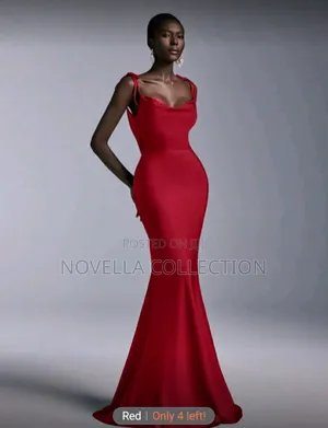 Elegant Spaghetti Strap Backless Wedding Dress