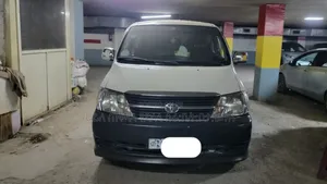 Toyota HiAce 2011 White