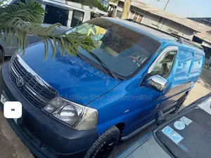 Toyota HiAce 2011 Blue