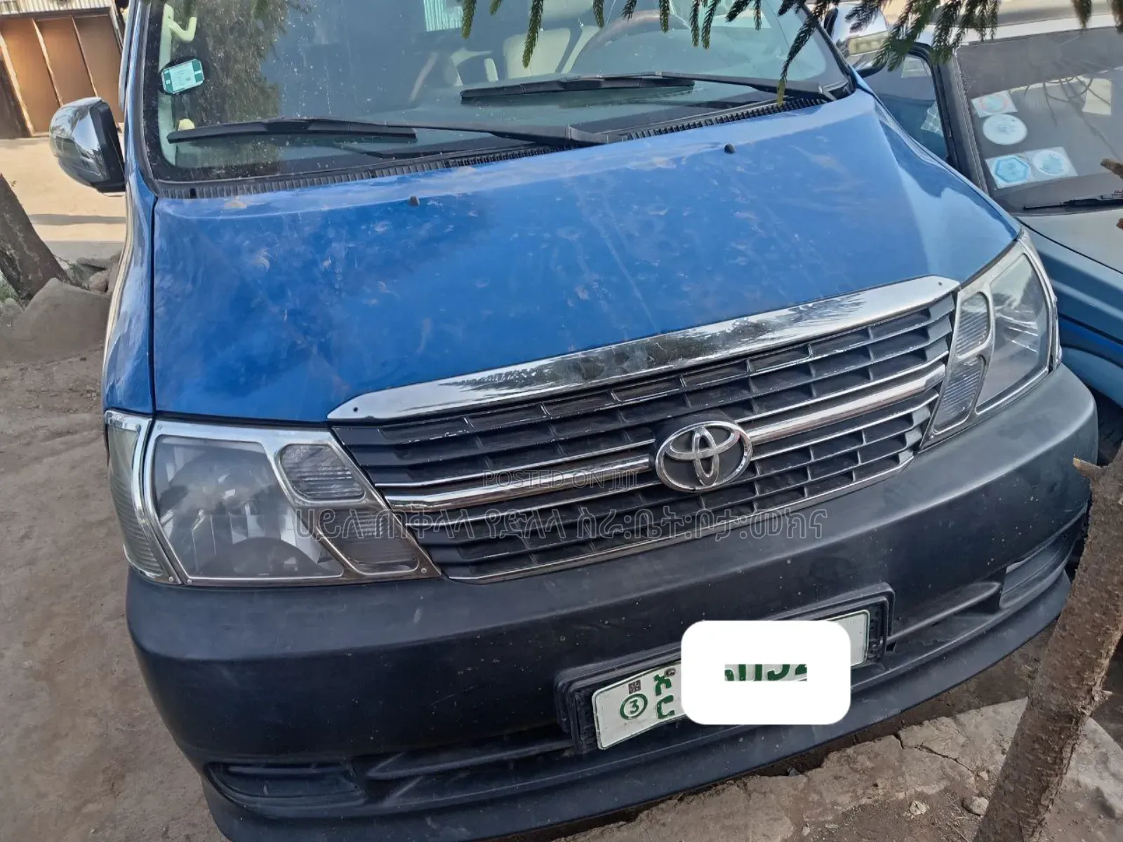 Toyota HiAce 2011 Blue