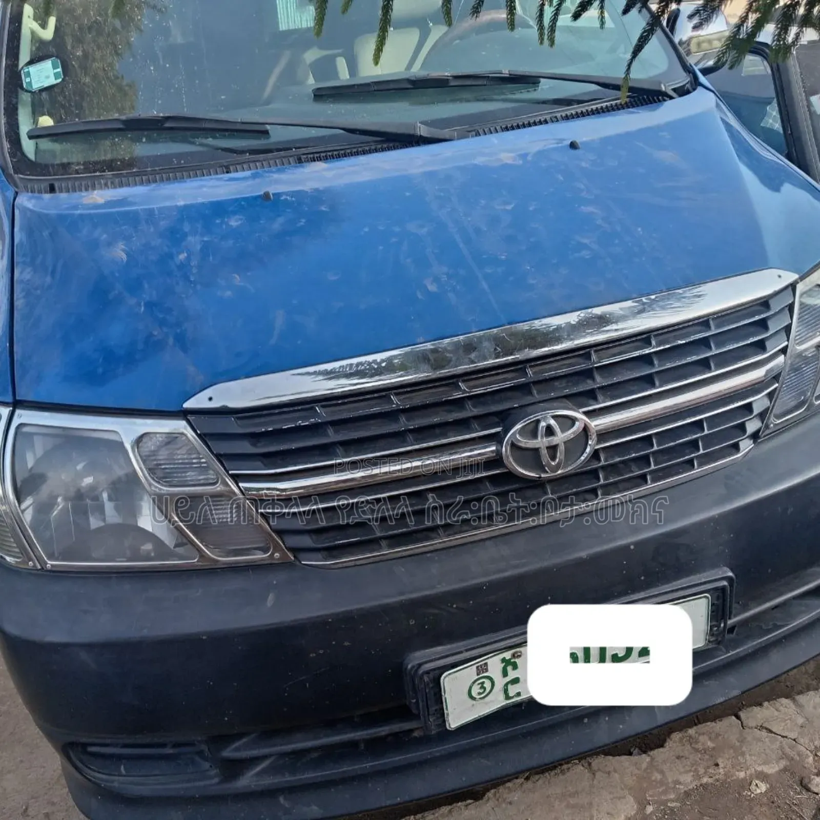 Toyota HiAce 2011 Blue