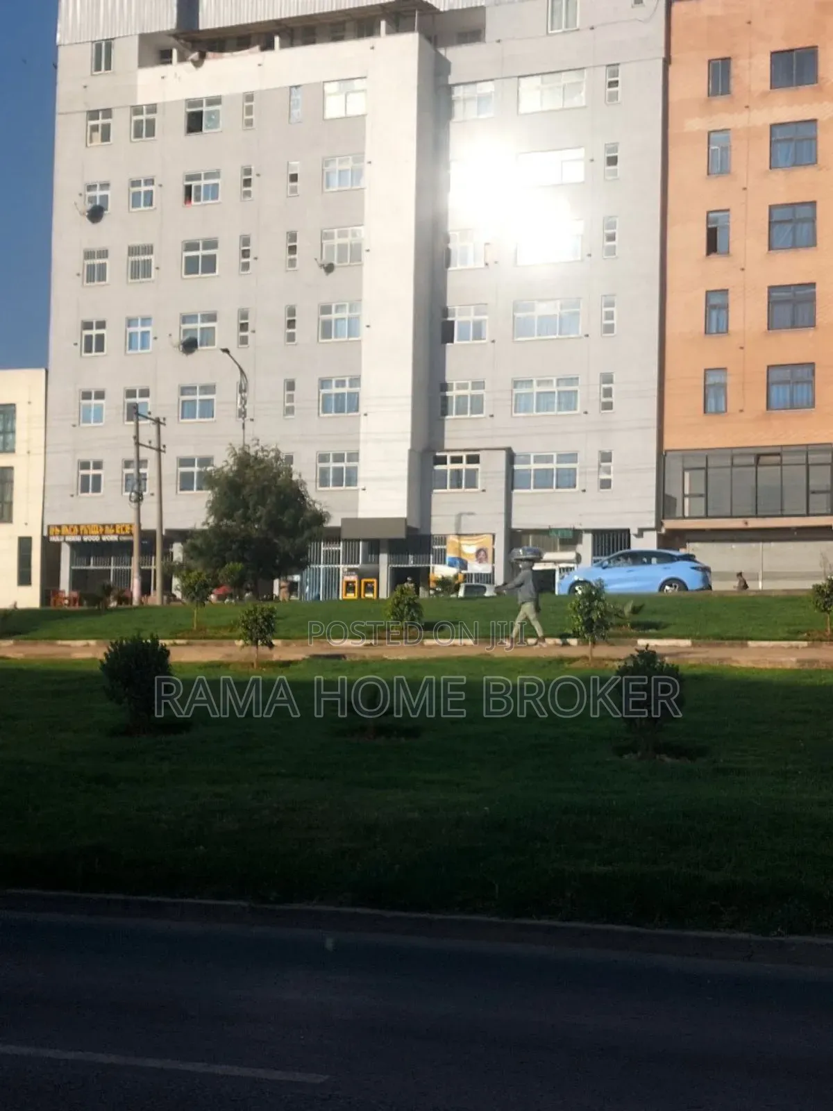 250ሺ ለባንክ የተከራዬ ሱቅ ግራውንድ ላይ ዋና አስፓልት ዳር