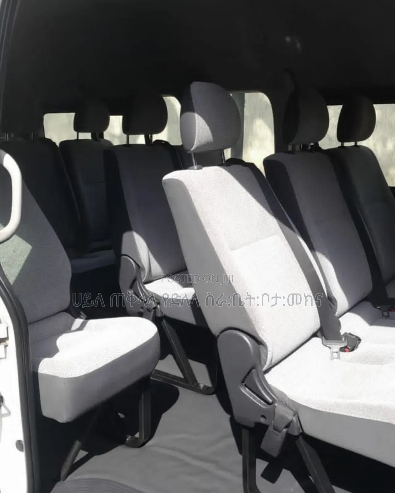 Toyota HiAce 2018 White