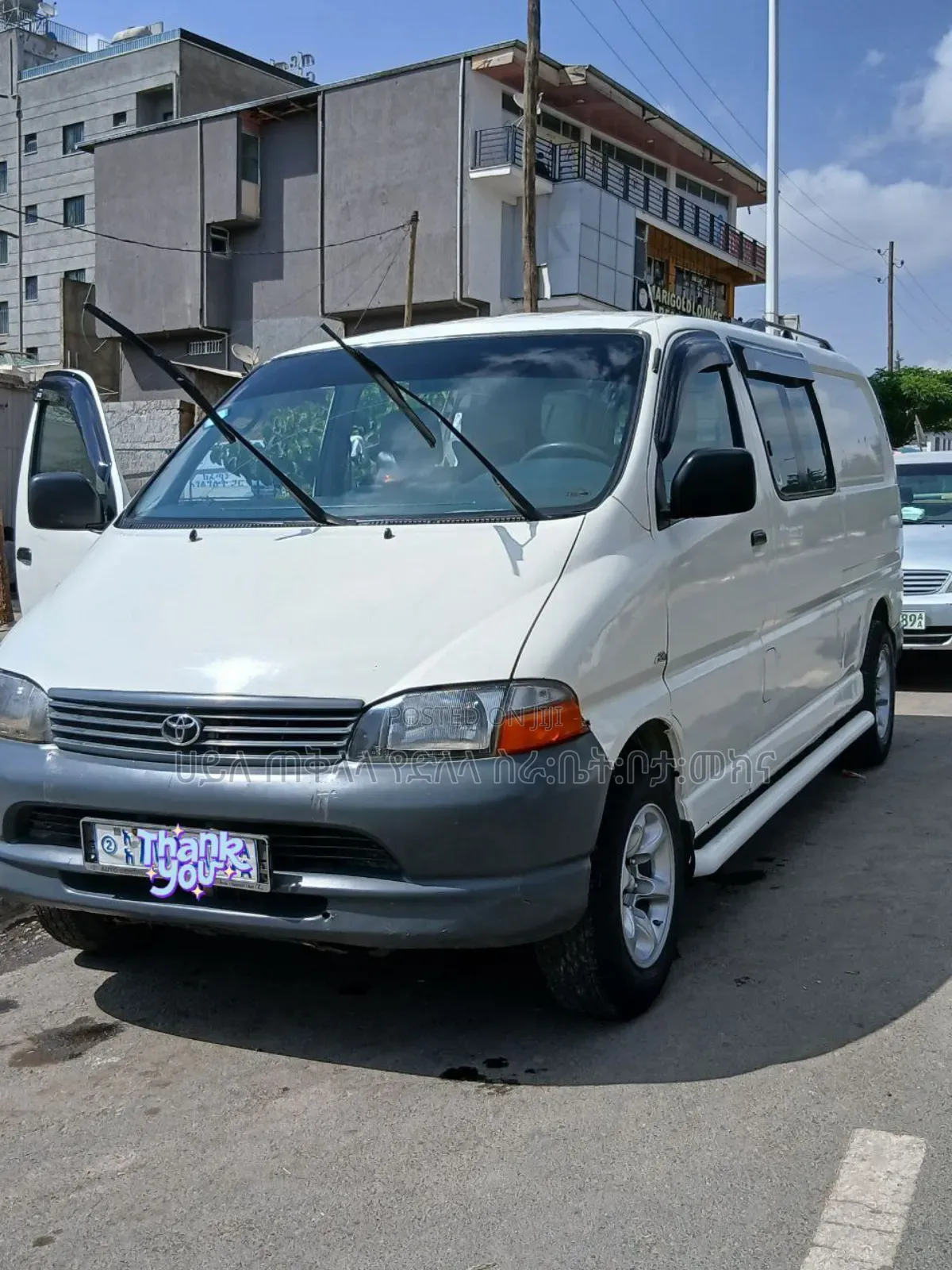 Toyota HiAce 2004 White