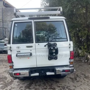 Toyota Land Cruiser 2020 White