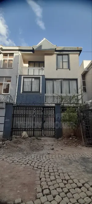 5bdrm House in Feyel Bet, Nifas Silk-Lafto for sale