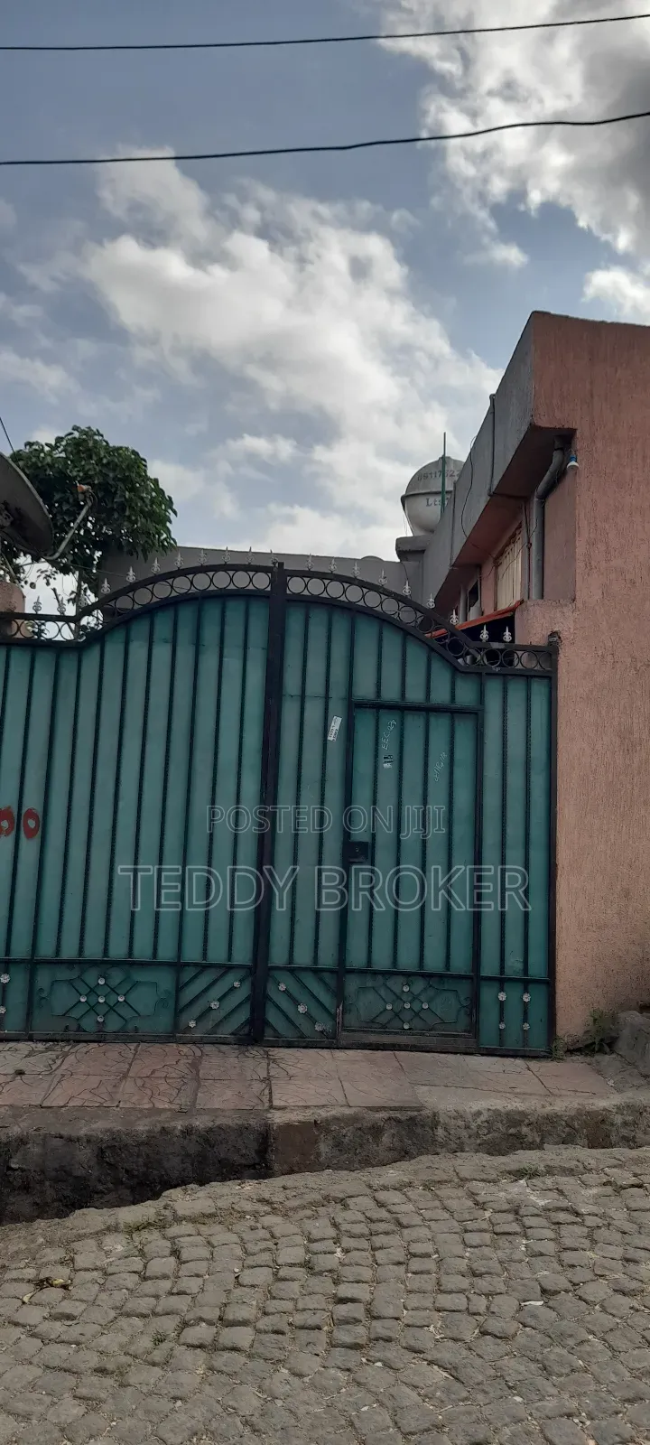 4bdrm House in Haile Garment, Nifas Silk-Lafto for sale