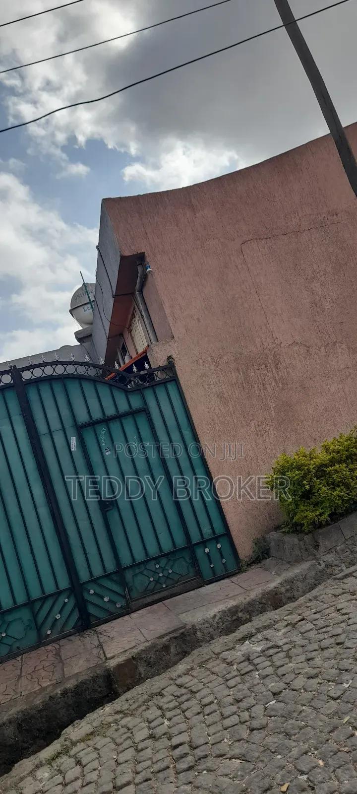 4bdrm House in Haile Garment, Nifas Silk-Lafto for sale