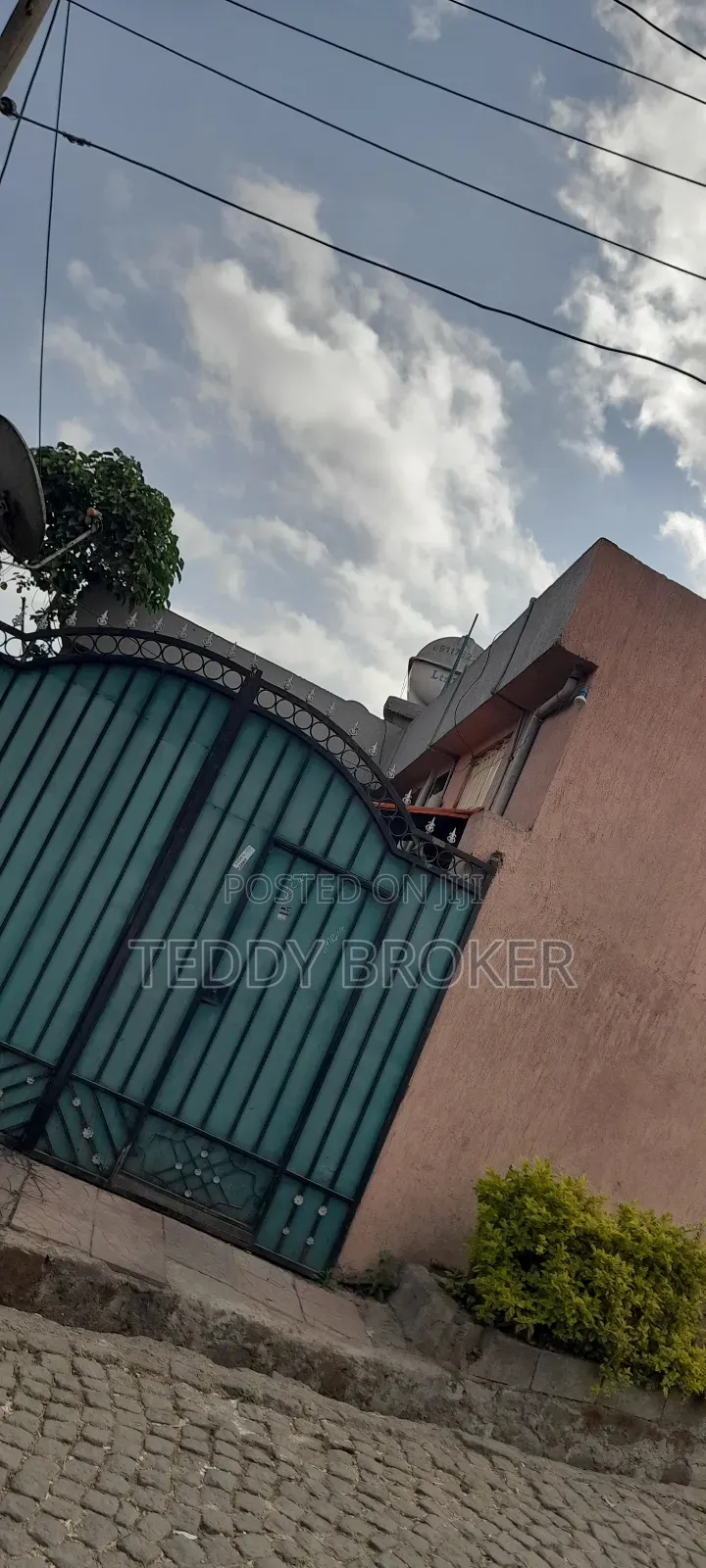 4bdrm House in Haile Garment, Nifas Silk-Lafto for sale