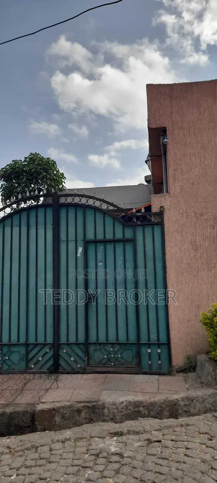 4bdrm House in Haile Garment, Nifas Silk-Lafto for sale