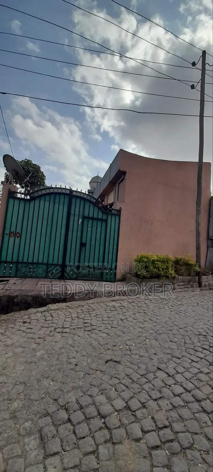 4bdrm House in Haile Garment, Nifas Silk-Lafto for sale