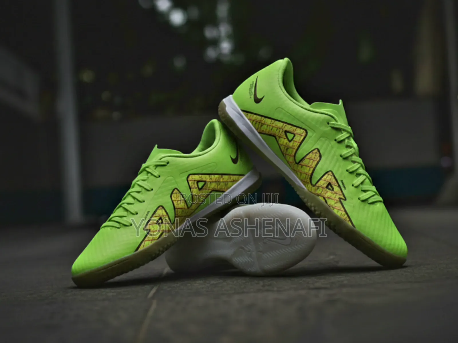 ናይኪ ፉትሳል የእግርኳስ ጫማዎች Nike Mercurial Zoom Academy Indoor