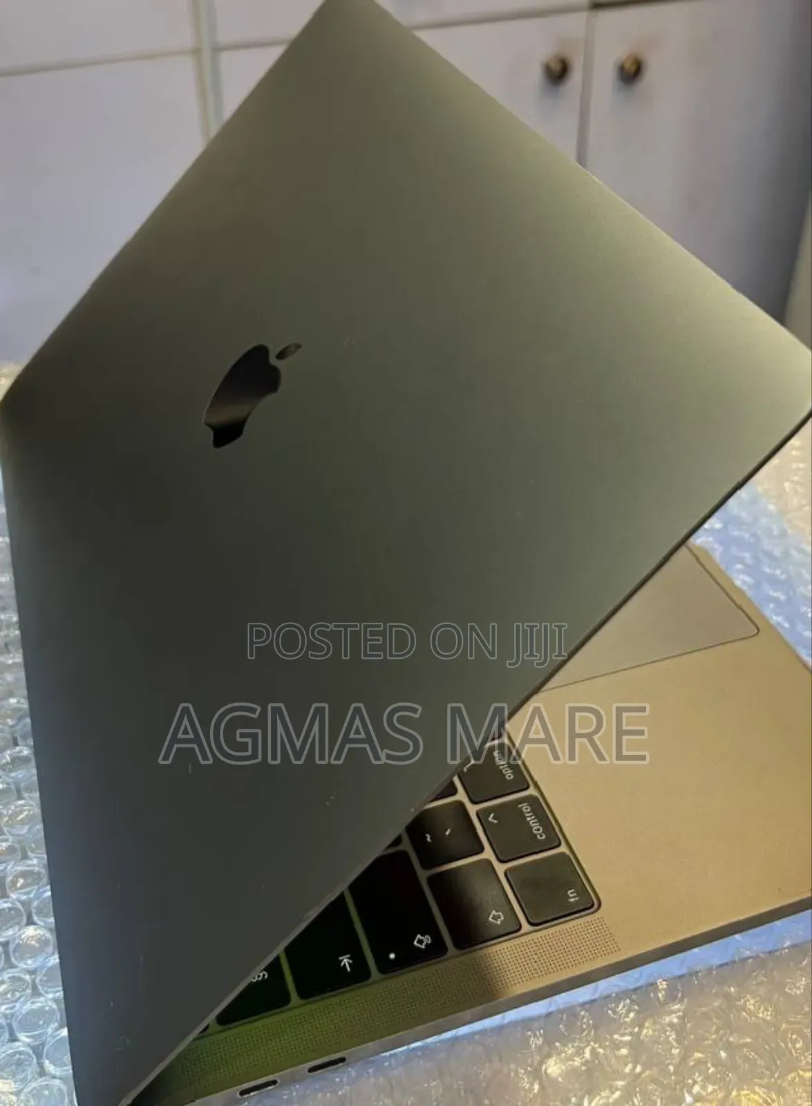 New Laptop Apple MacBook Pro 2019 8GB Intel Core I5 SSD 128GB