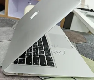 New Laptop Apple MacBook Air 2017 8GB Intel Core I5 SSD 256GB