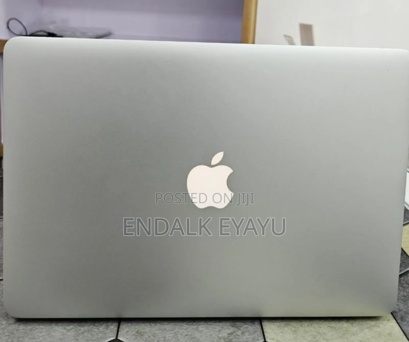 New Laptop Apple MacBook Air 2017 8GB Intel Core I5 SSD 256GB