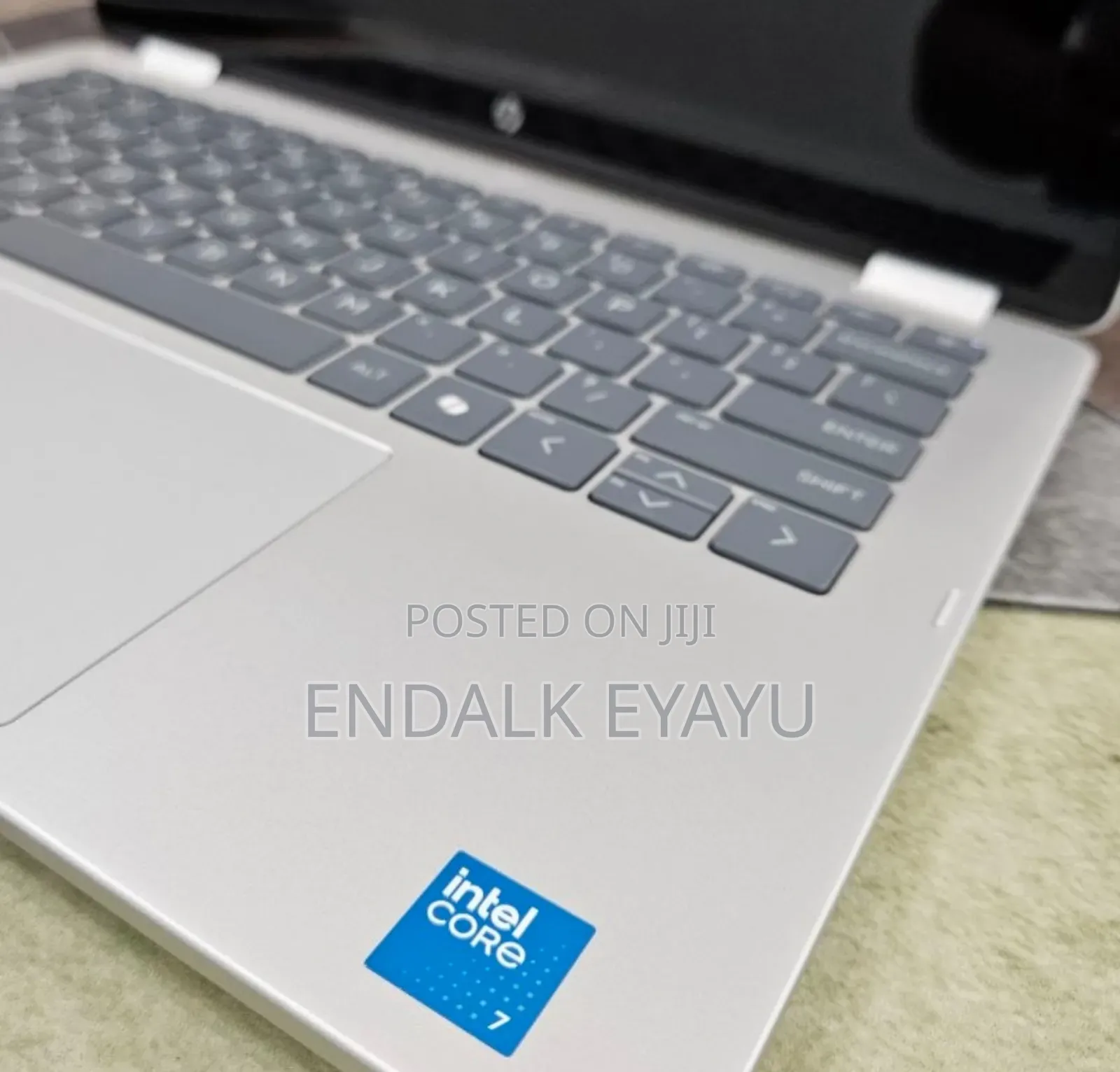 New Laptop HP OmniBook 5 Flip 16GB Intel Core 7 SSD 512GB