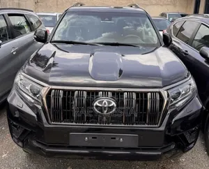 Toyota Land Cruiser Prado 2023 Black