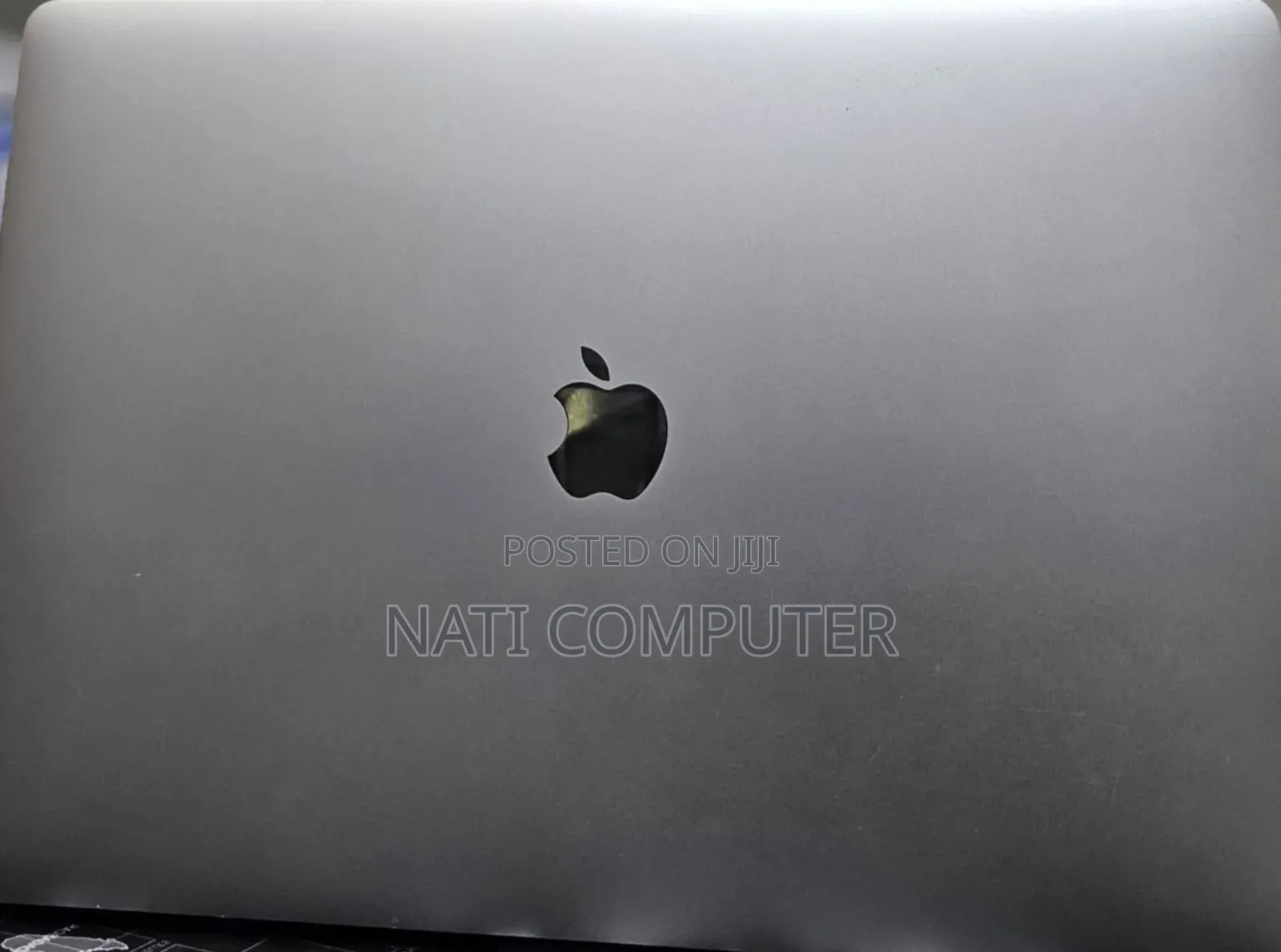New Laptop Apple MacBook Pro 2019 16GB Intel Core I9 SSD 512GB