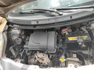 Toyota Yaris 2010 Silver