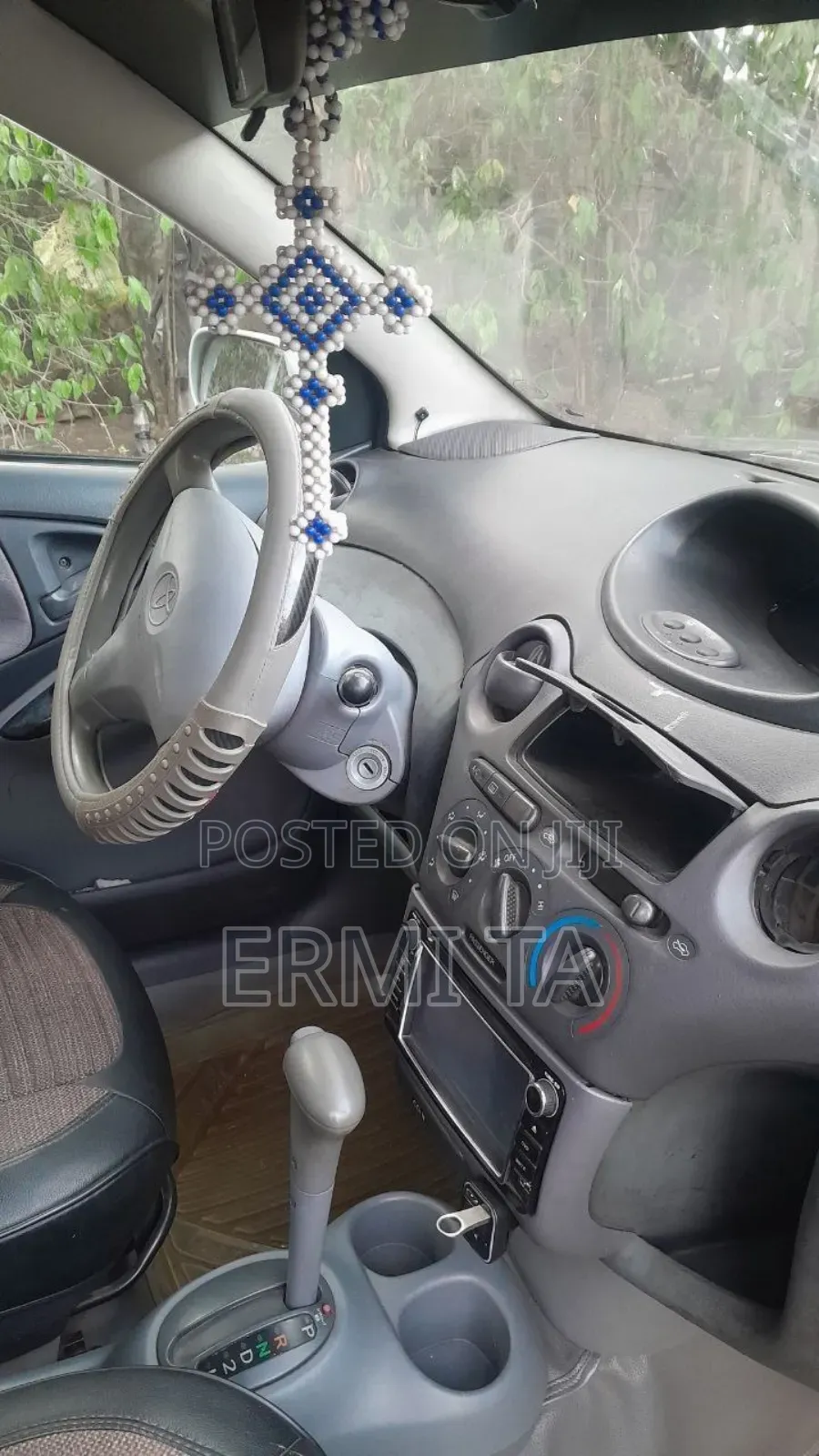 Toyota Vitz 2001 Silver