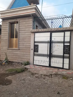 4bdrm House in Adama for sale