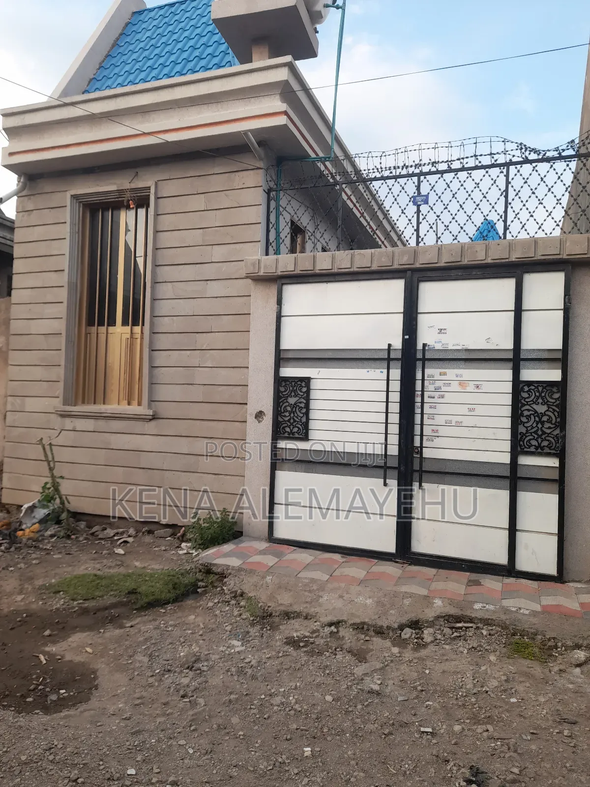 4bdrm House in Adama for sale