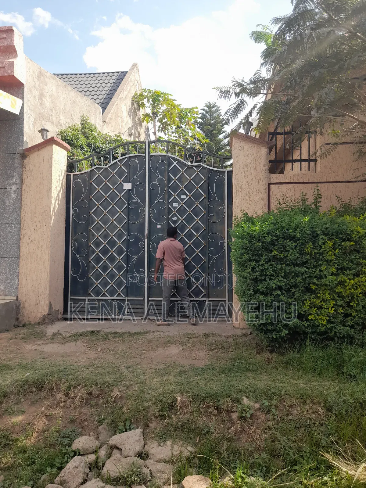 Furnished 4bdrm House in Adama for sale