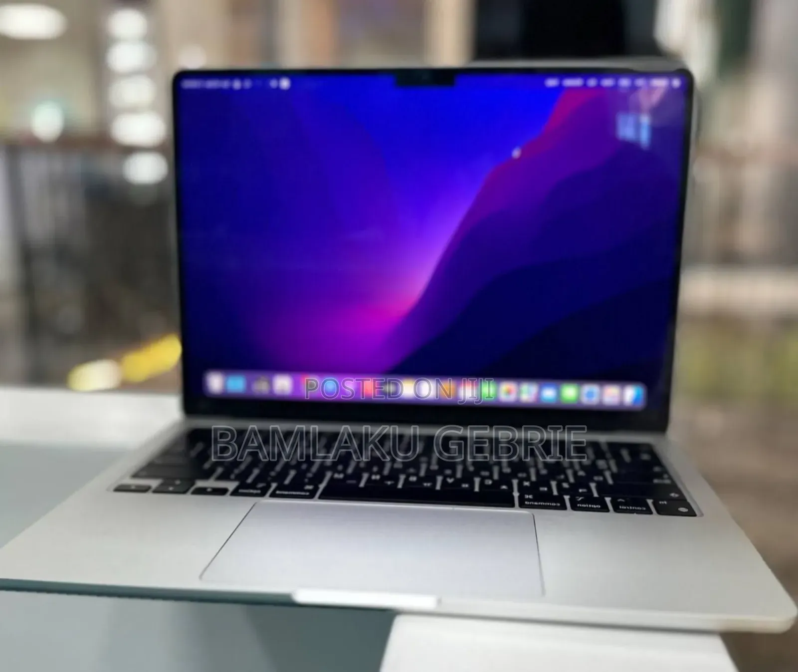 New Laptop Apple MacBook Air 2022 M2 8GB Apple M2 SSD 256GB