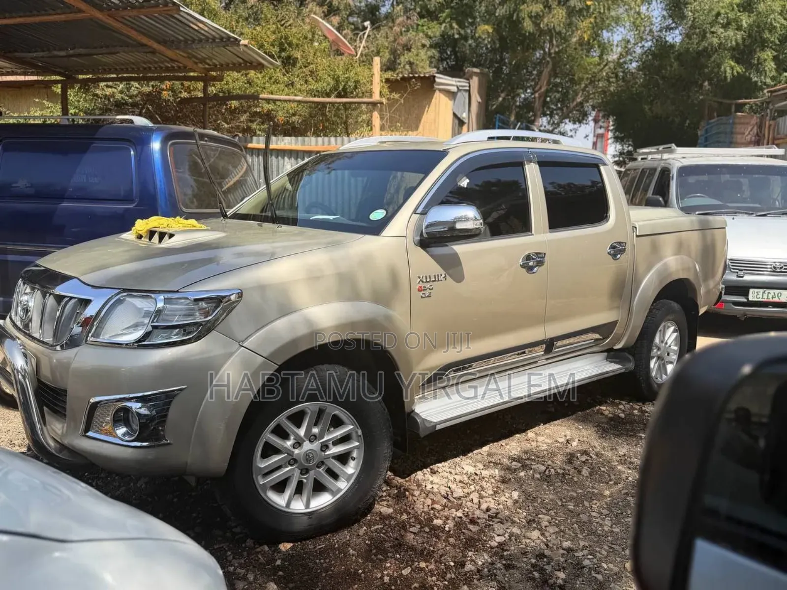 Toyota Hilux 2015 Gold