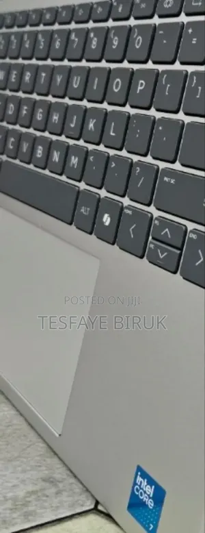 New Laptop HP OmniBook 5 Flip 14-Fp0023dx 16GB Intel Core 7 SSD 512GB