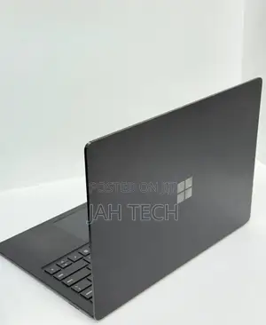 New Laptop Microsoft Surface 8GB Intel Core I5 SSD 512GB