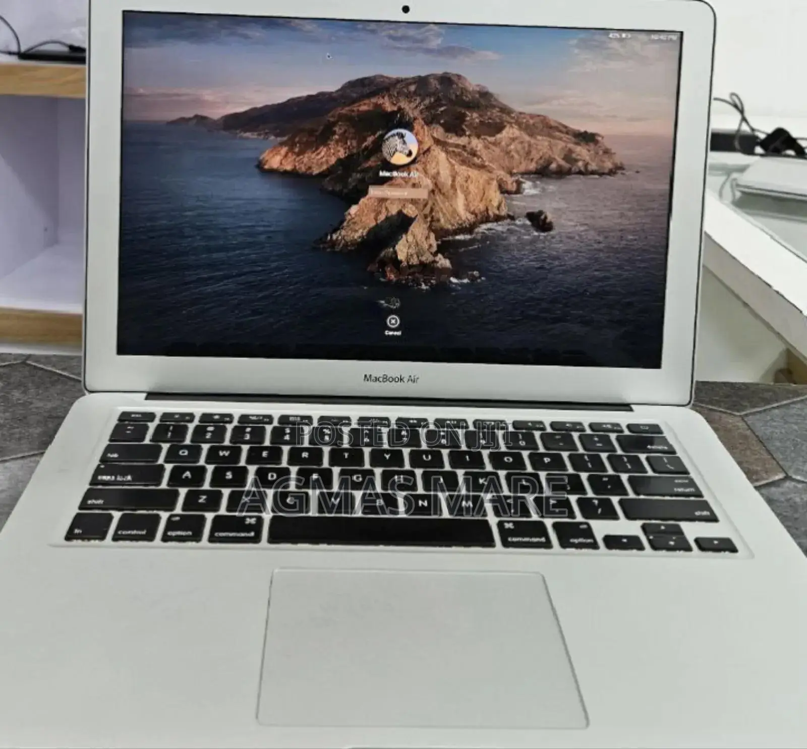 New Laptop Apple MacBook Air 2017 8GB Intel Core I5 SSD 256GB