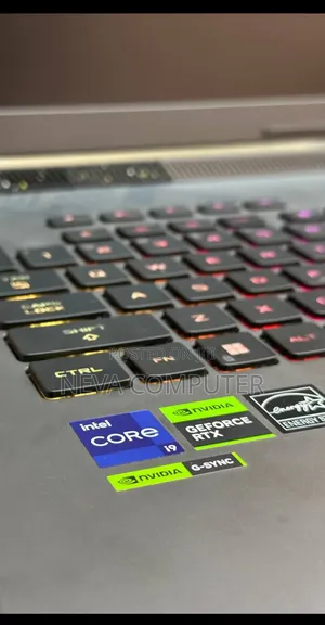 New Laptop Asus ROG Strix G17 16GB Intel Core I9 SSD 1T