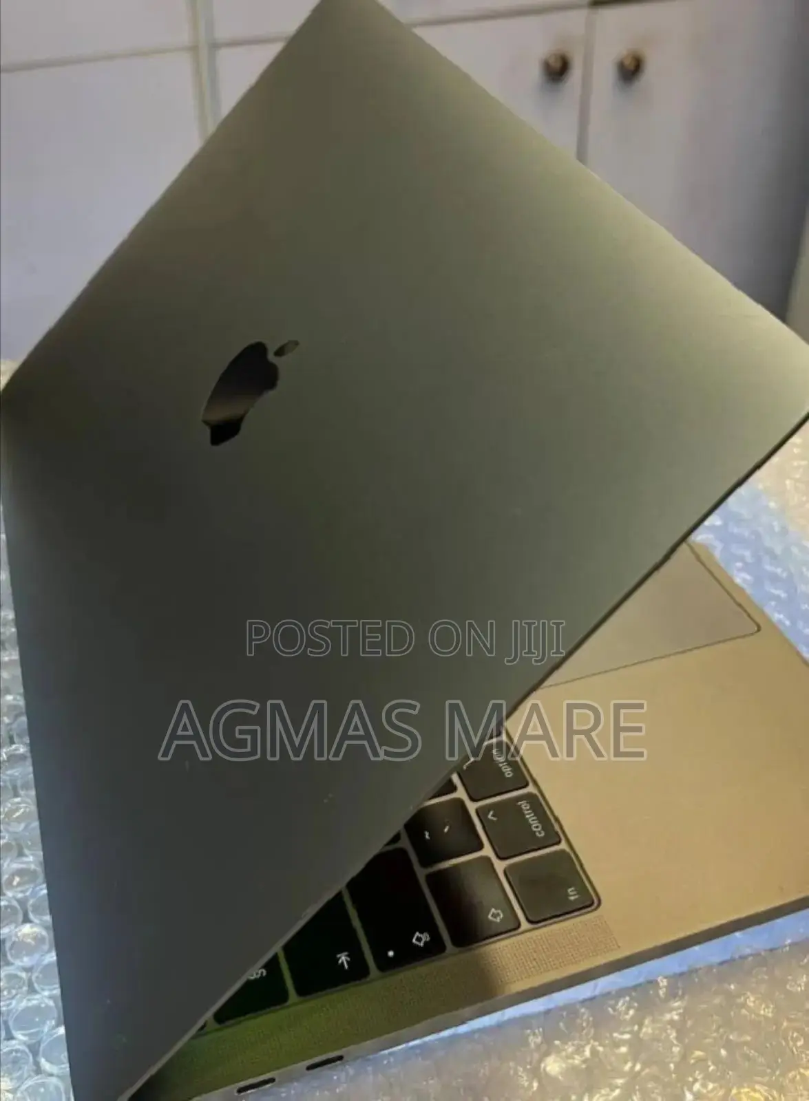New Laptop Apple MacBook Pro 2019 8GB Intel Core I5 SSD 128GB