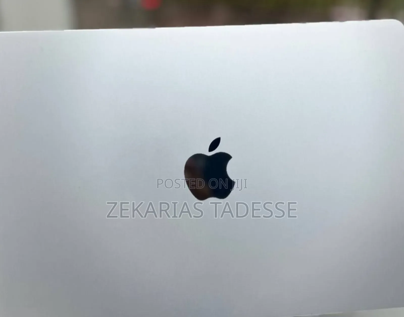 New Laptop Apple MacBook Air 2022 M2 8GB Apple M2 SSD 256GB
