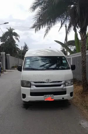 Toyota HiAce 2018