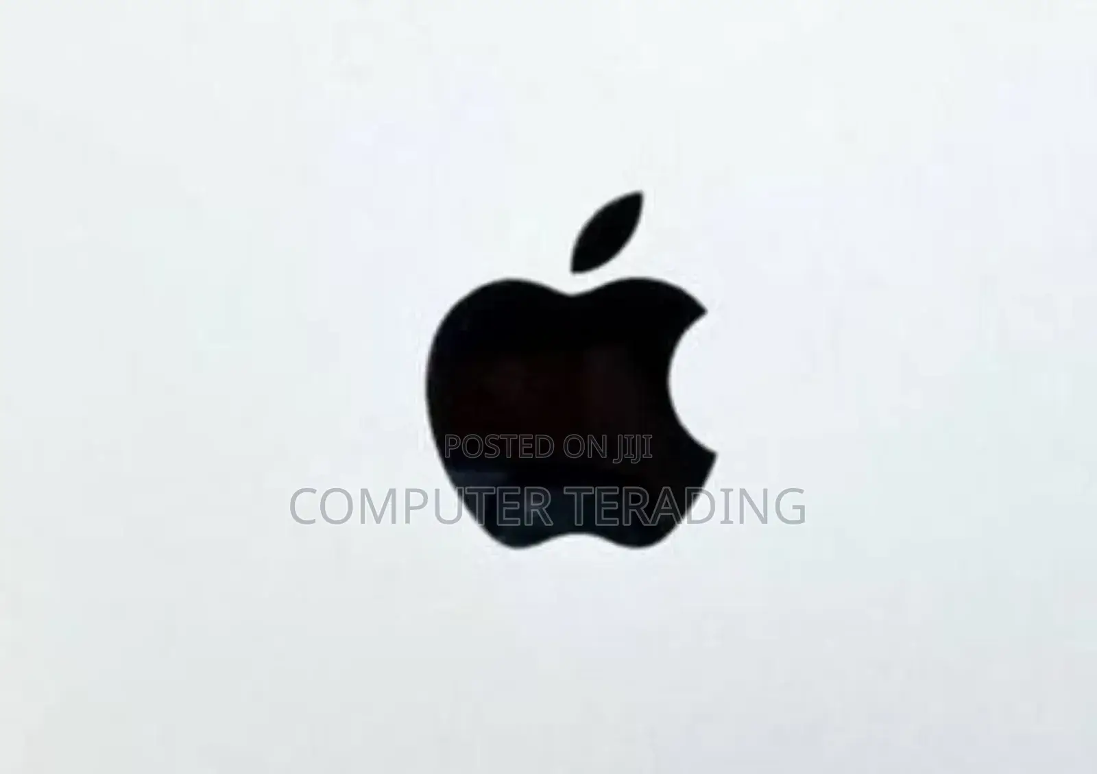 New Laptop Apple MacBook Air 2022 M2 8GB Apple M2 SSD 256GB