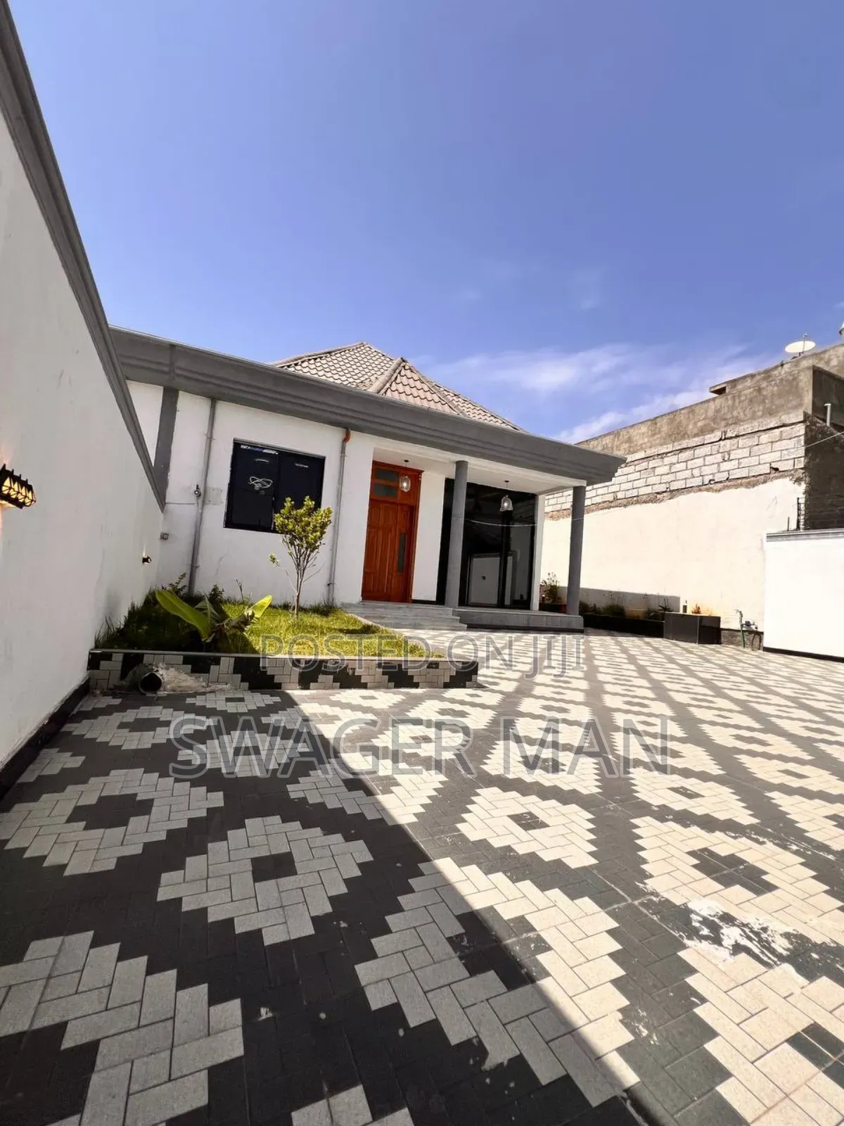 Furnished 5bdrm Villa in Tafo Ccd Area, Yeka for sale