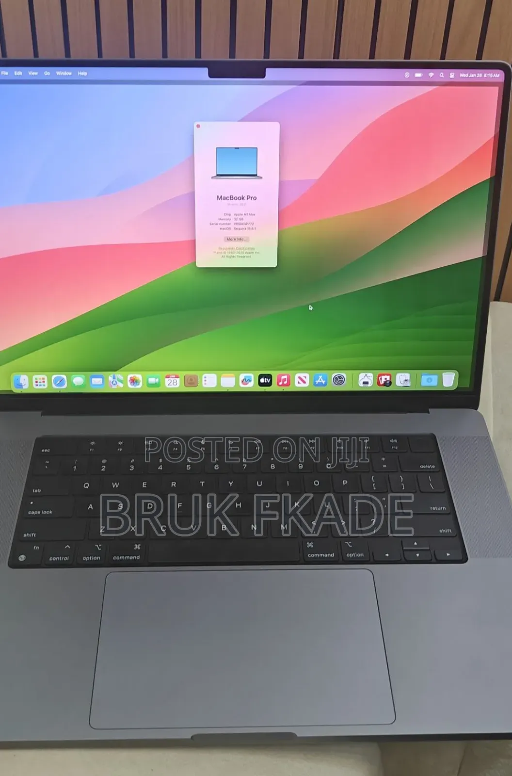 New Laptop Apple MacBook Pro 2021 M1 32GB Apple M1 Max SSD 512GB