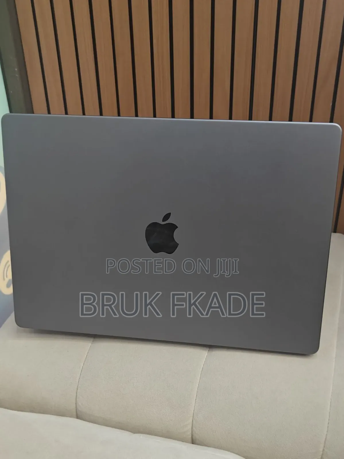 New Laptop Apple MacBook Pro 2021 M1 32GB Apple M1 Max SSD 512GB