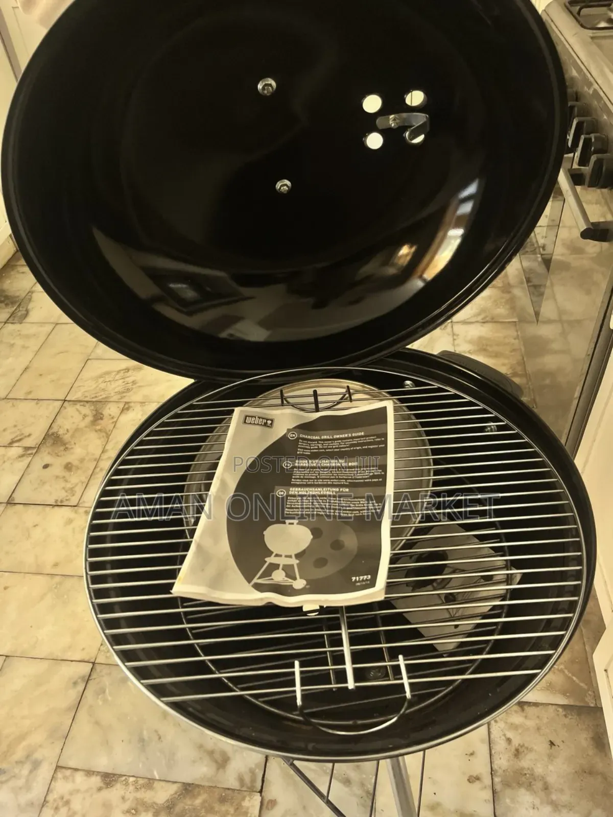Black Charcoal Kettle-Style Barbecue Grill,
