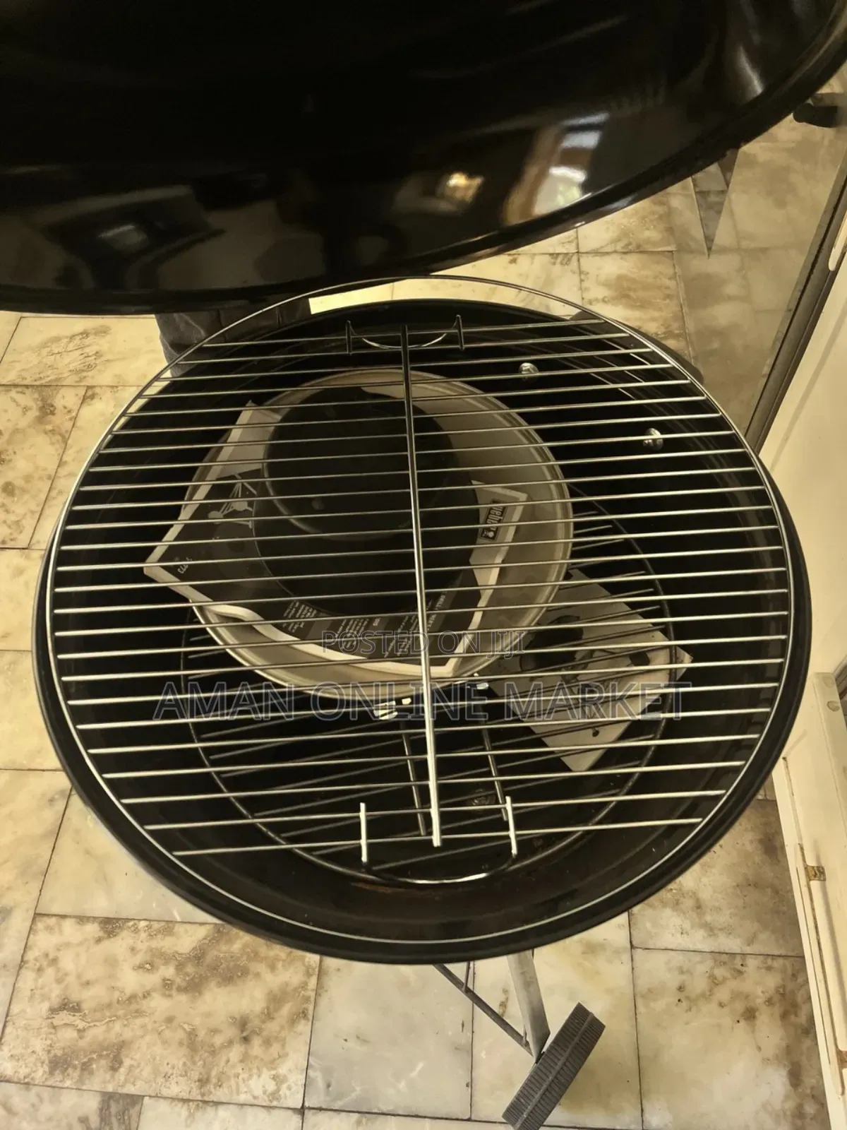 Black Charcoal Kettle-Style Barbecue Grill,