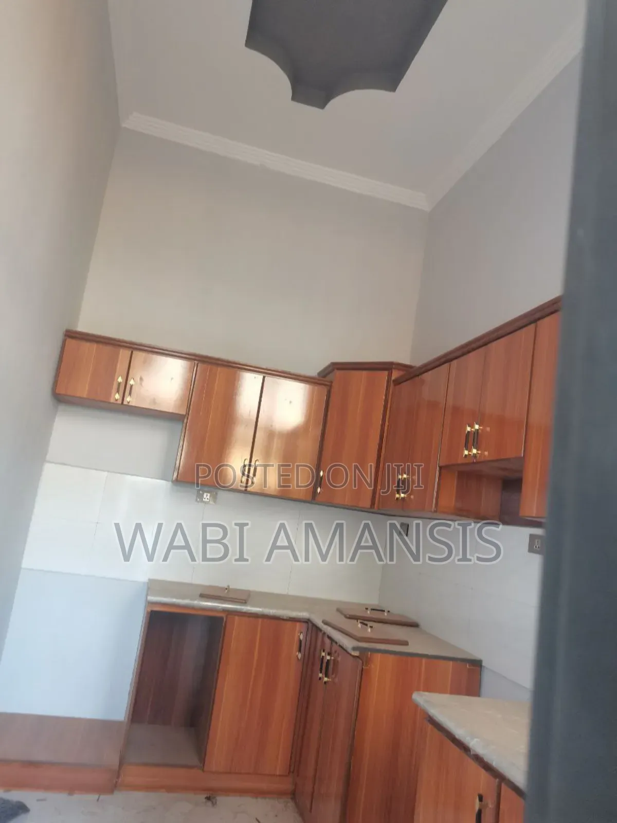 Furnished 5bdrm House in Dukam, East Shewa for sale