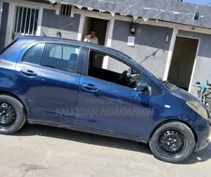 Toyota Yaris 2006 Blue