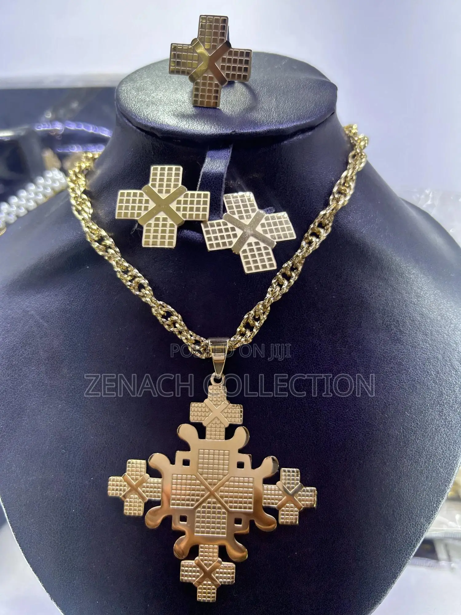 3 PCS Jewelry መስቀል